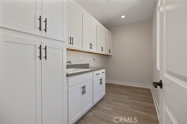 Building Photo - 9355 Astor