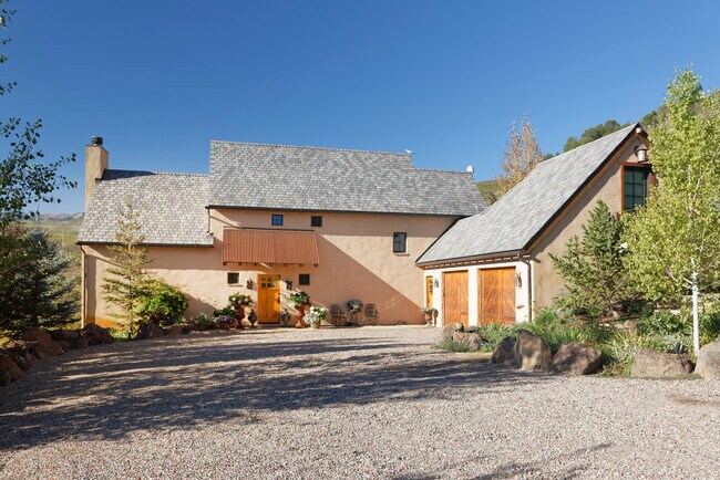 Building Photo - 301 Stone Rd