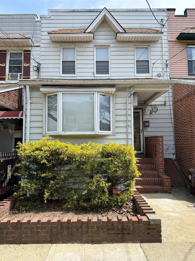 Primary Photo - 97-21-97-81 81st St