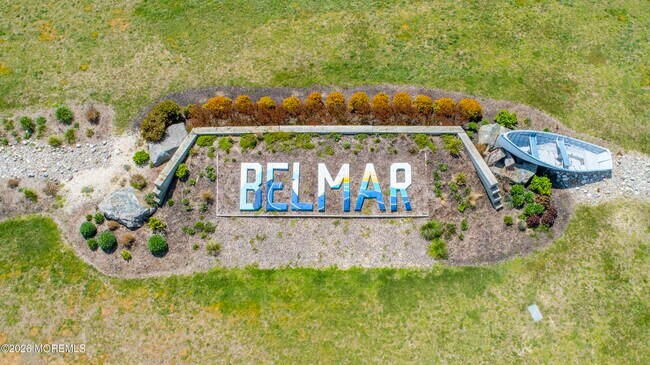 Building Photo - 1232 Pine Tree Way