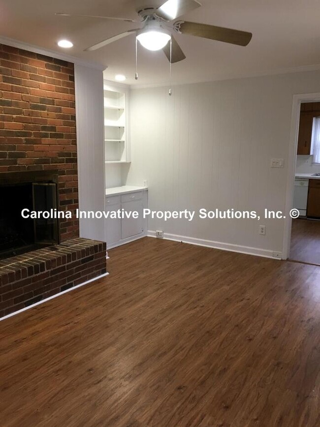 Building Photo - 7622 Helmdale Ave