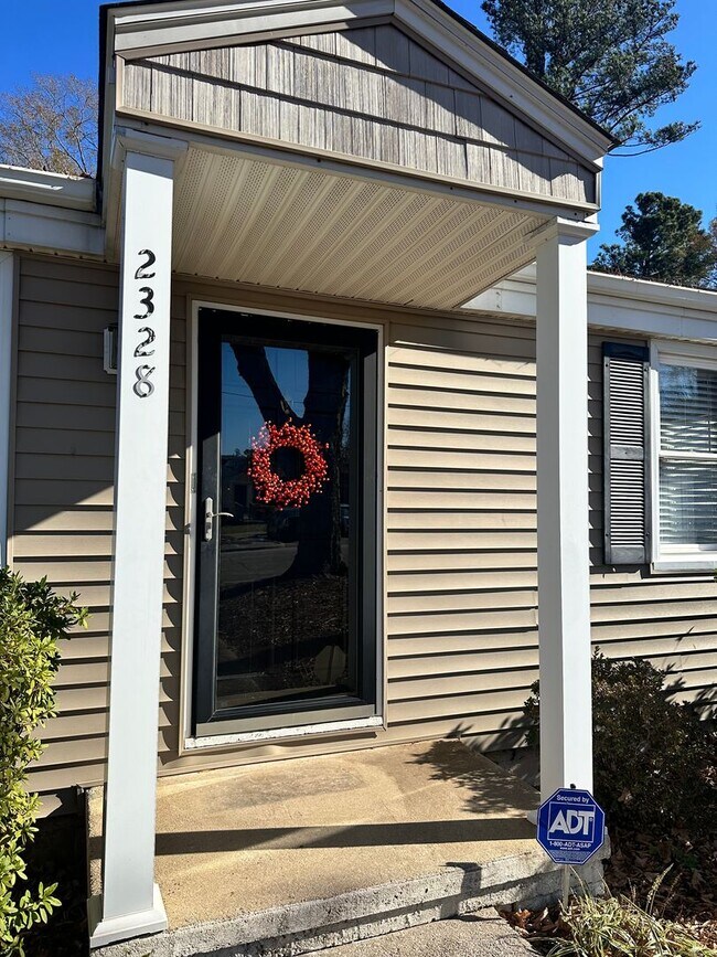 Building Photo - Two Bedroom Cottage - Five Points East, Raleigh, NC - Inside the Beltline!