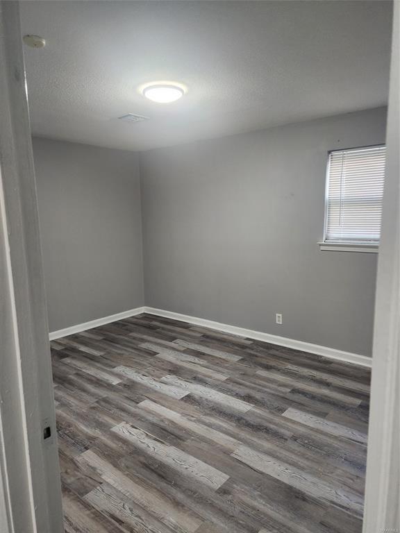 Building Photo - 4335 Rainbow Rd