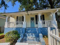 Building Photo - 967 Martin St SE