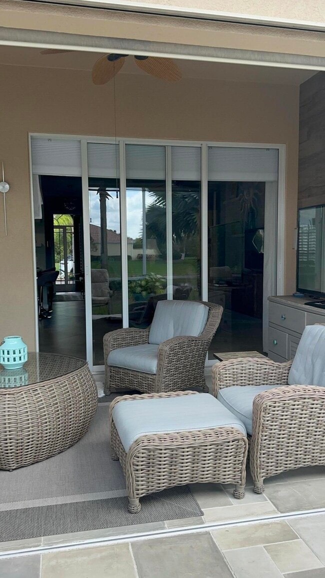 Building Photo - 11181 SW Aliceville Dr