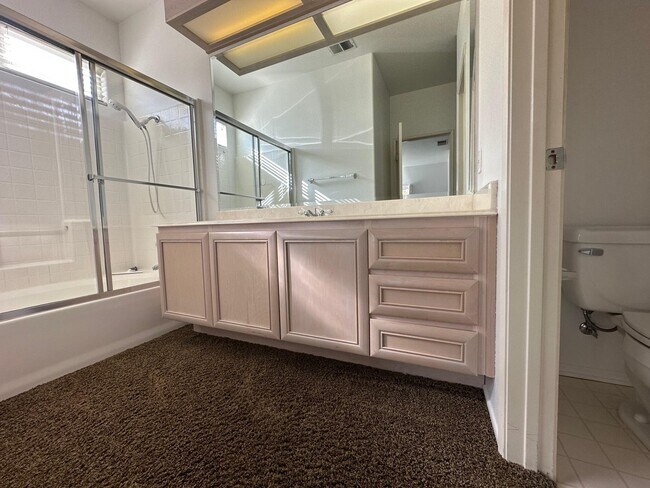 Building Photo - 248 Strada Fortuna