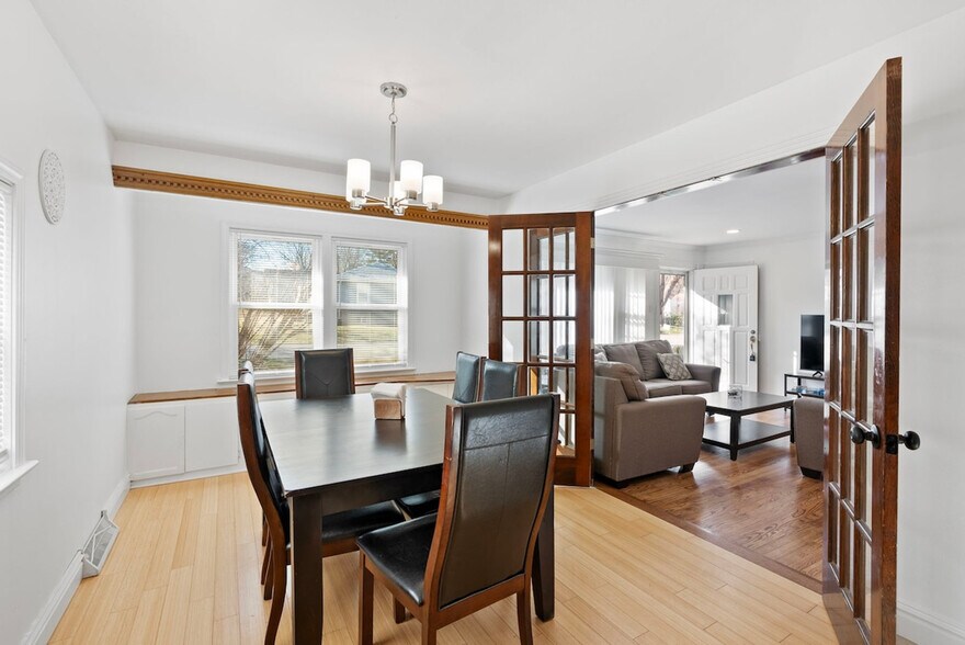 Building Photo - 1315 Washington St