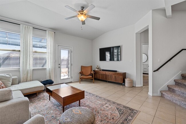 Building Photo - 137 Red Sun Dr