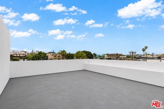 Building Photo - 5225 20th St