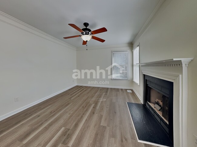 Building Photo - 4905 Heritage Woods Ct