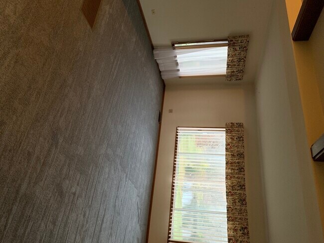 Building Photo - 37W793 Binnie Rd