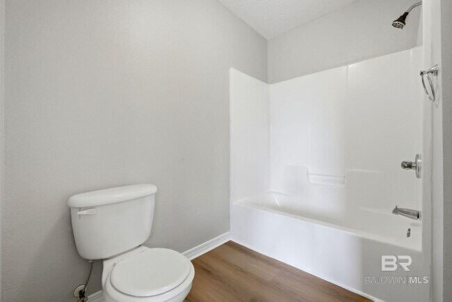 Building Photo - 11730 Madrone Ln