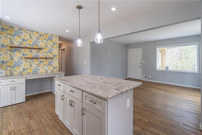 Building Photo - 1660 White Oak Way