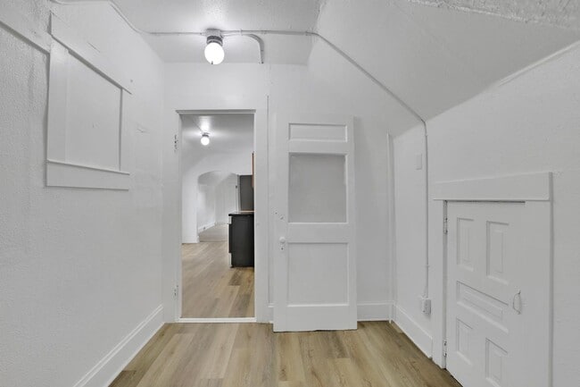 Building Photo - Cozy 1-Bedroom Unit in the heart of Spokane