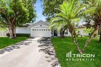Building Photo - 1924 S Prairie Dunes Ct
