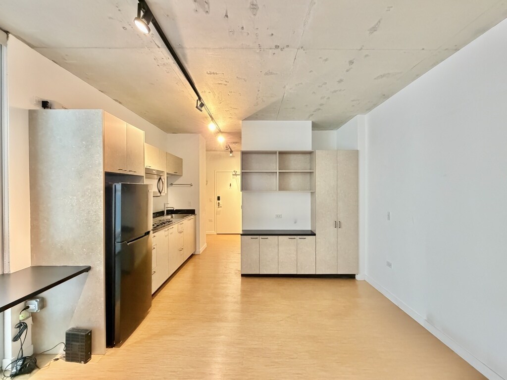 Building Photo - 1515 N Fremont St