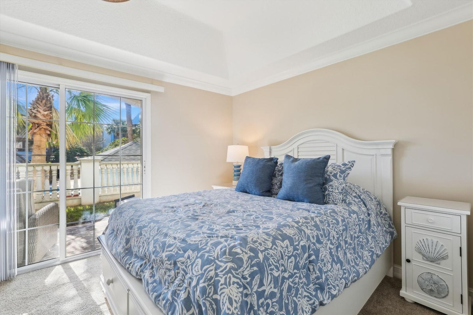 Building Photo - 361 Royal Caribbean Ct