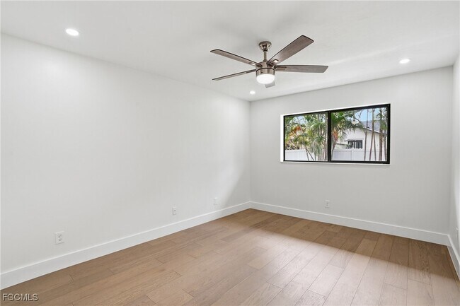 Building Photo - 1914 SE 16th St