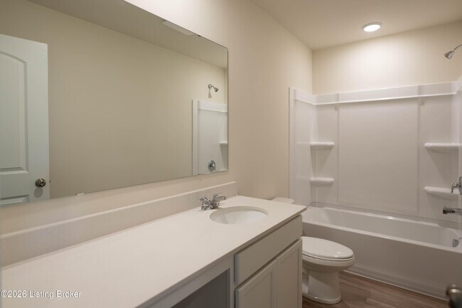 Building Photo - 2023 Lyndon Green Cir