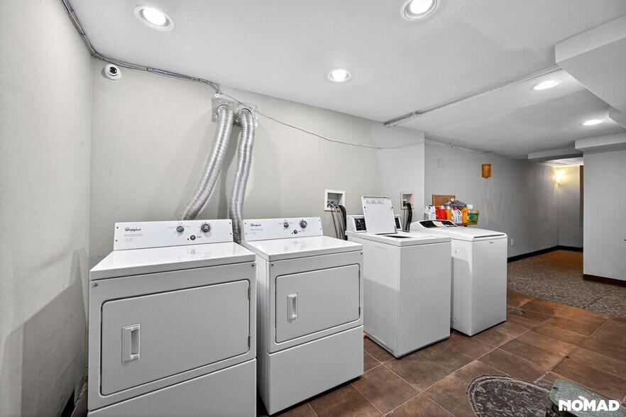 Building Photo - 20 S Logan St