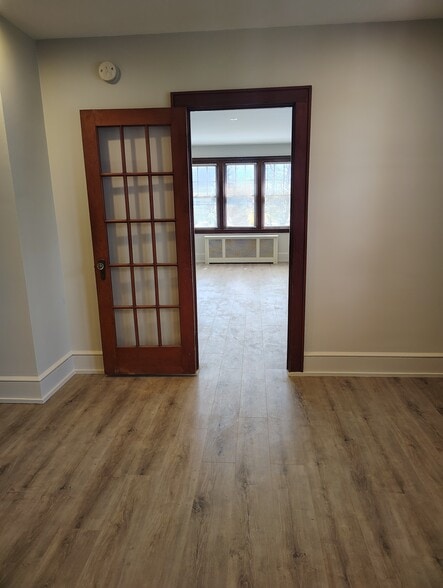 Building Photo - 45 Ardmore St