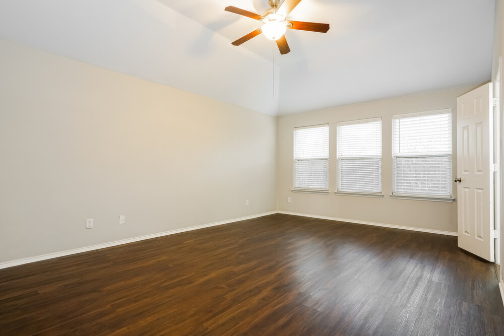 Building Photo - 12124 Rowsley Ln