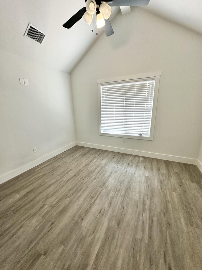 Building Photo - 6954 22nd Pl