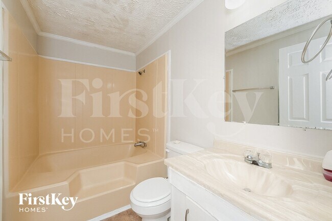 Building Photo - 160 Sherwood Loop