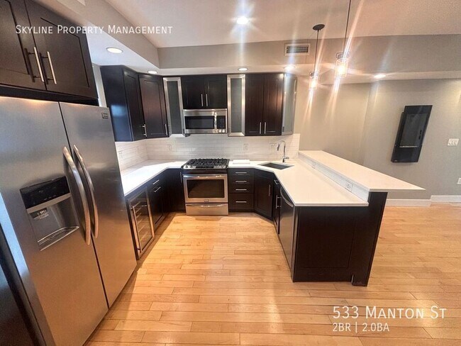 Building Photo - 533 Manton St