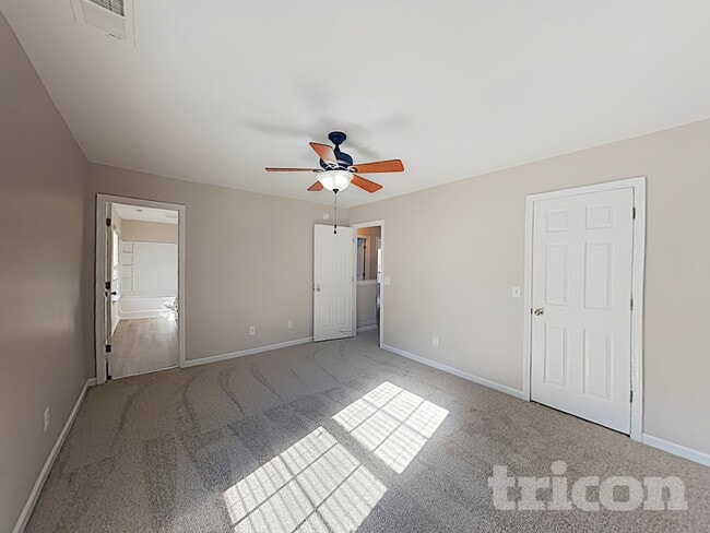 Building Photo - 137 Chatham Trace