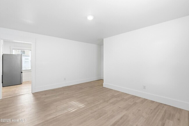 Building Photo - 1409 Glenn St