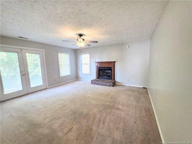 Building Photo - 2419 Lull Water Dr