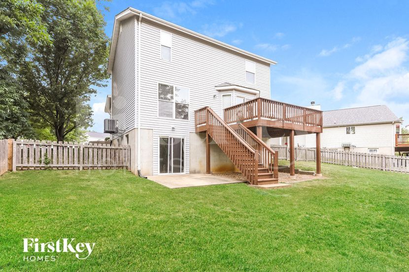 Building Photo - 546 White Fence Dr