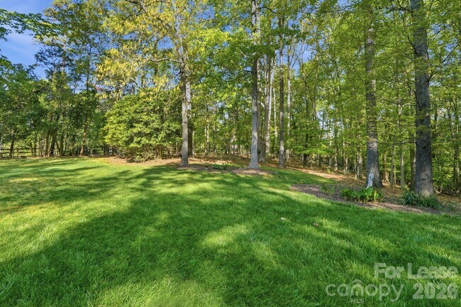 Building Photo - 301 Sardis Rd N