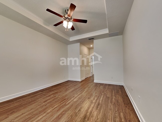 Building Photo - 3067 Creek Village Ln