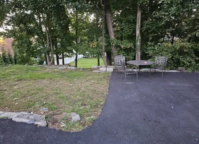 Building Photo - 44 Milton St