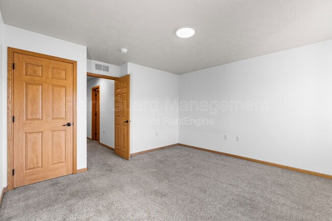 Building Photo - 2600 N Career Ave