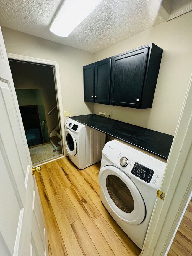 Building Photo - 2015 Franklin Rd