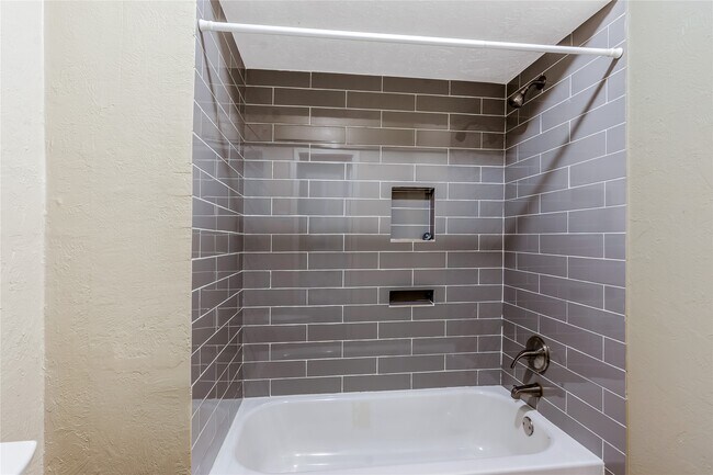 Building Photo - 8903 Wilson Reid Dr