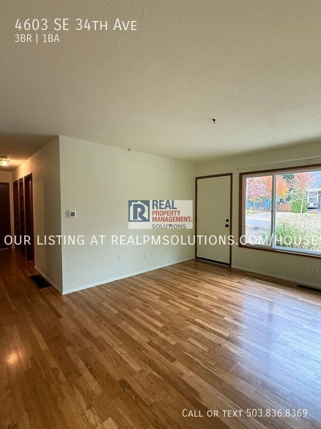 Building Photo - 4603 SE 34th Ave