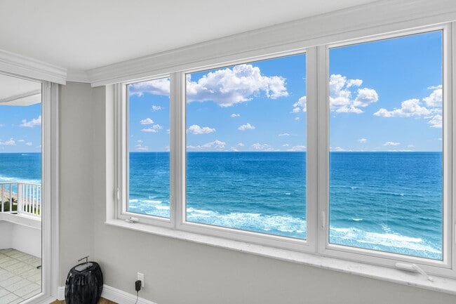 Building Photo - 550 S Ocean Blvd