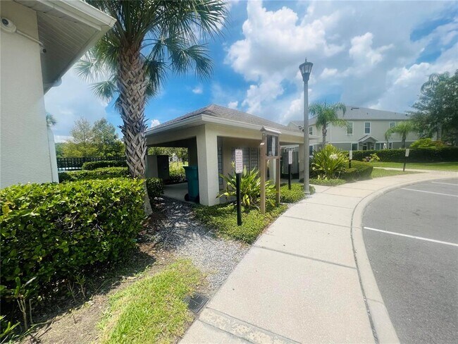 Building Photo - 6658 S Goldenrod Rd