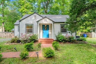 Building Photo - Available Early August! Beautiful 3-bedroo...
