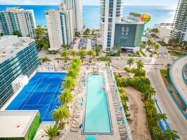 Building Photo - 4010 S Ocean Dr