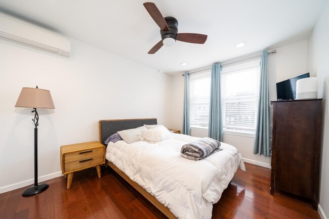 Building Photo - 67A Columbia Ave