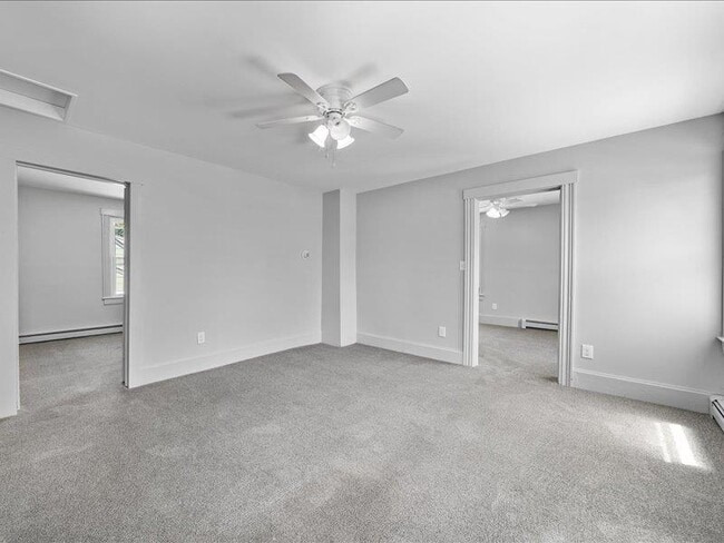 Building Photo - 28 Van Buren St