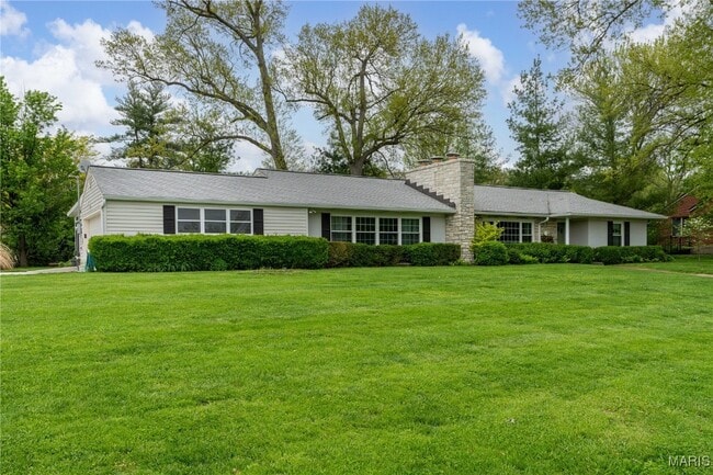Primary Photo - 31 S Tealwood Dr