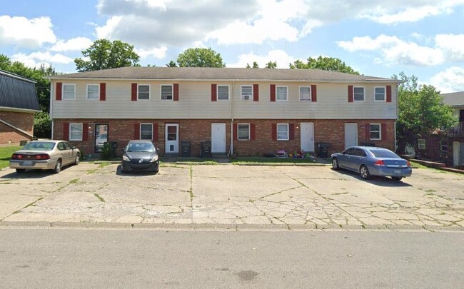 Primary Photo - 978 Villa Dr