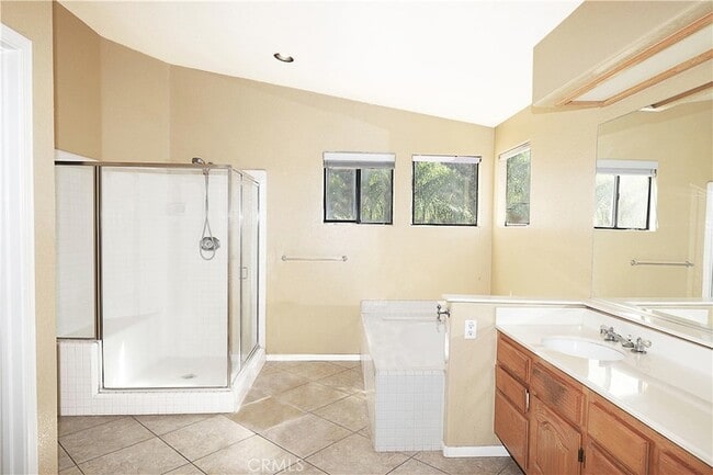 Building Photo - 2760 Hidden Hills Way W