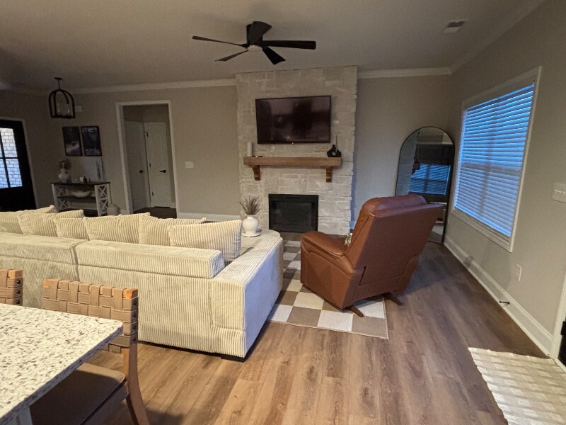 Building Photo - 229 Carriage Gate Dr